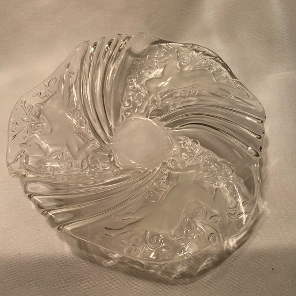 Mikasa Christmas Medley 9" Candy Dish Clear Crystal Frosted Swirled Candy Dish - Picture 3 of 6
